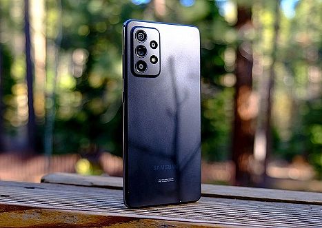 Samsung Galaxy A52 與 同價位中階5G手機 比較